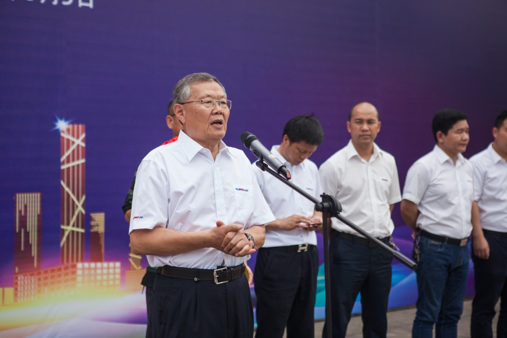 民族挖掘机品牌先导者，TVT体育官网智能“城镇建设利器”SWE80E9荣耀上市