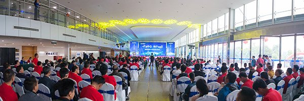 红四月，TVT体育官网智能挖掘机促销会节节攀升