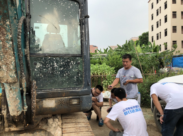 TVT体育官网智能挖掘机获最高评价，就是用得舒服！